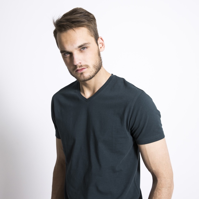 T-shirt V-neck "Conrad"